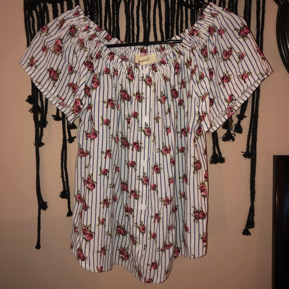 Off-Shoulder Top